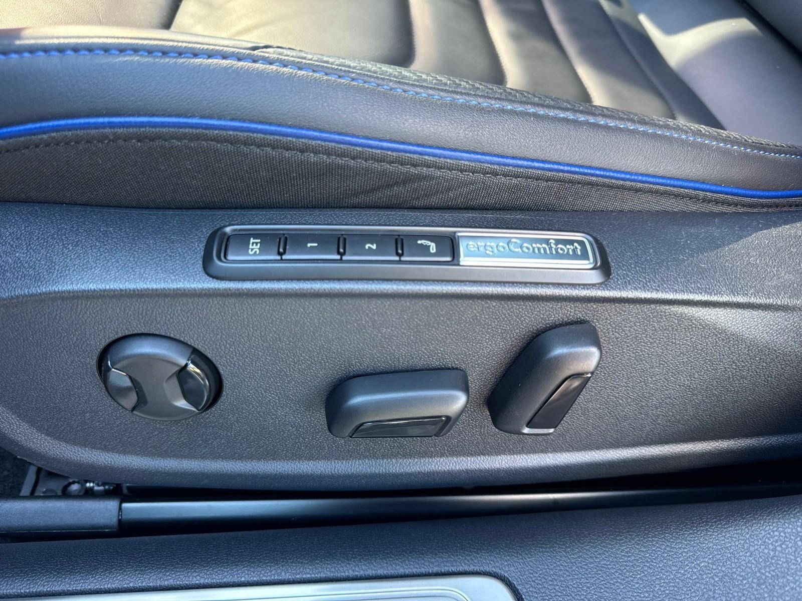 2.0 TSI 320 KM_„R”_4Motion_Panorama_Keyless_Kamera 360_LED High 31