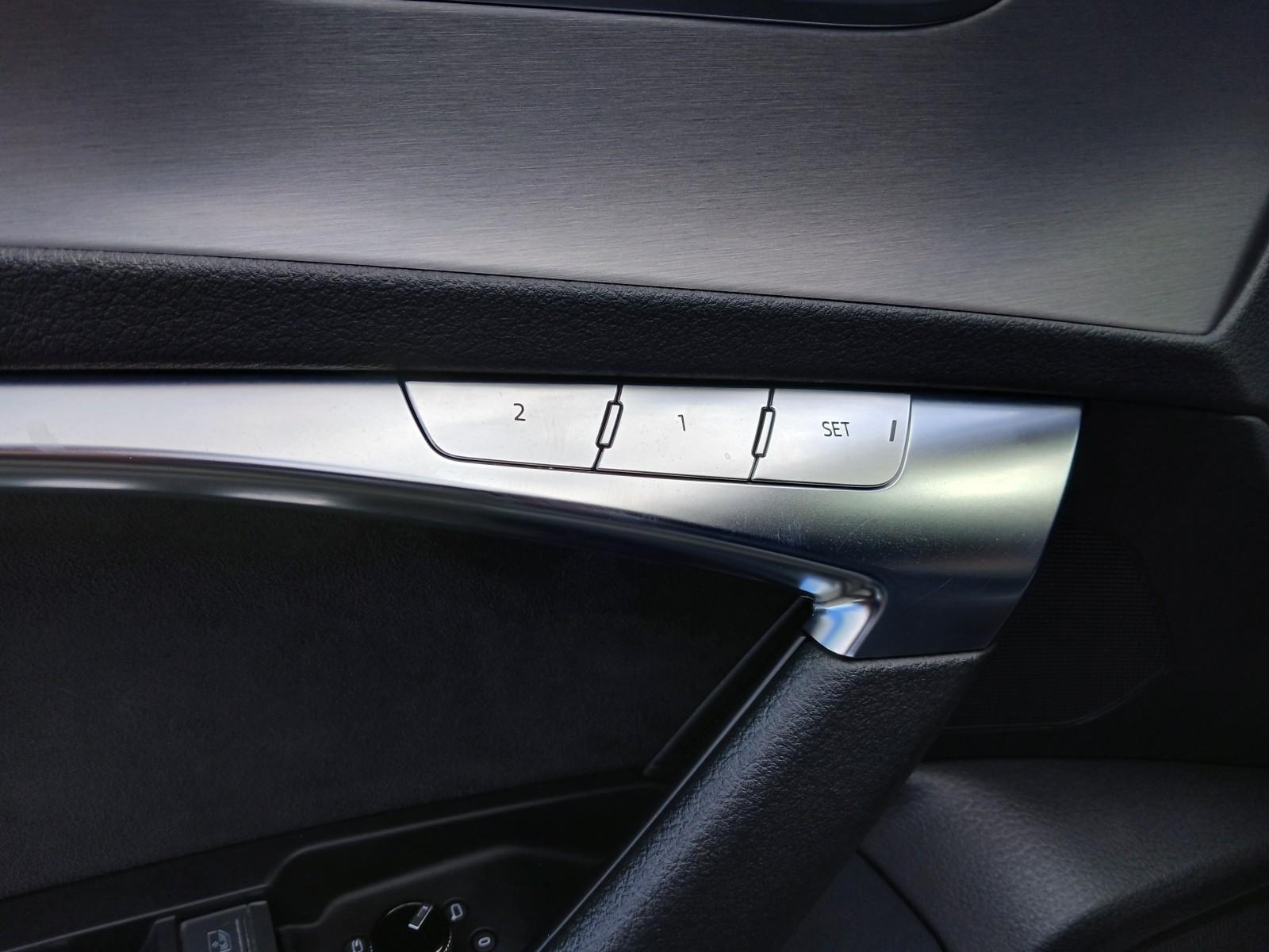 S Line | Alcantara | Kamera 360 | Ambiente | Tempomat ACC 9