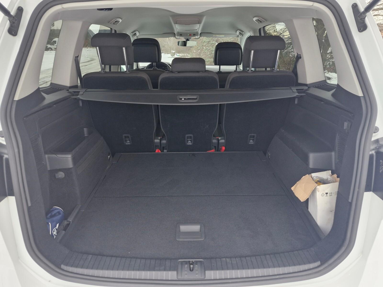 Volkswagen Touran 1.5 TSI 150KM Czujniki parkowania Salon PL Led 31
