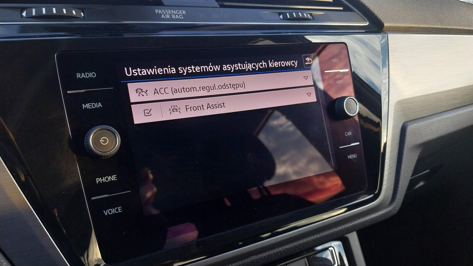 Volkswagen Touran 1.5 TSI 150KM Czujniki parkowania Salon PL Led 23