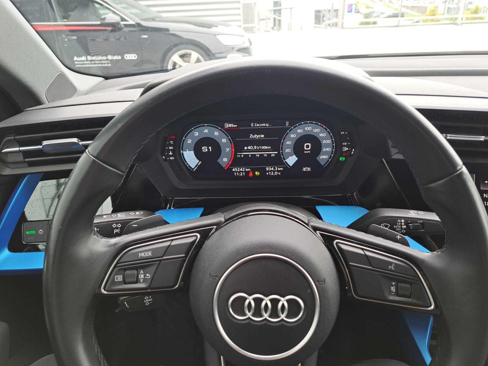 Audi A3 30 TFSI mHEV Advanced S tronic 8