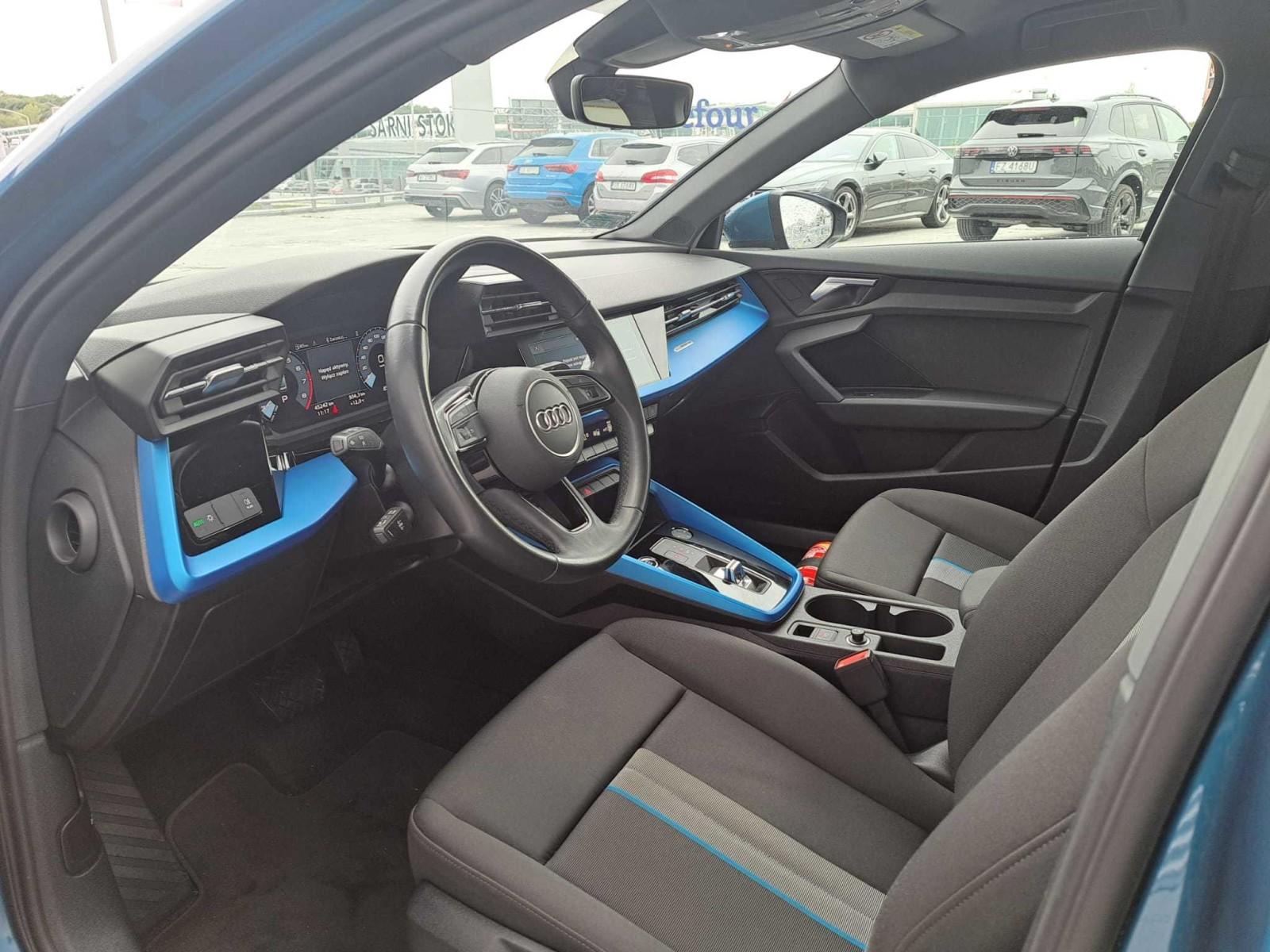 Audi A3 30 TFSI mHEV Advanced S tronic 18