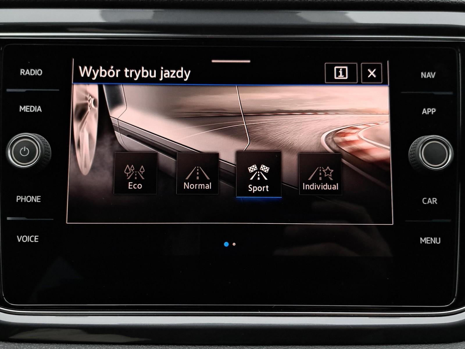 SalonPL R-Line 2.0TSI 190KM 4Motion DSG Led Virtual Kessy Navi Kamera 27