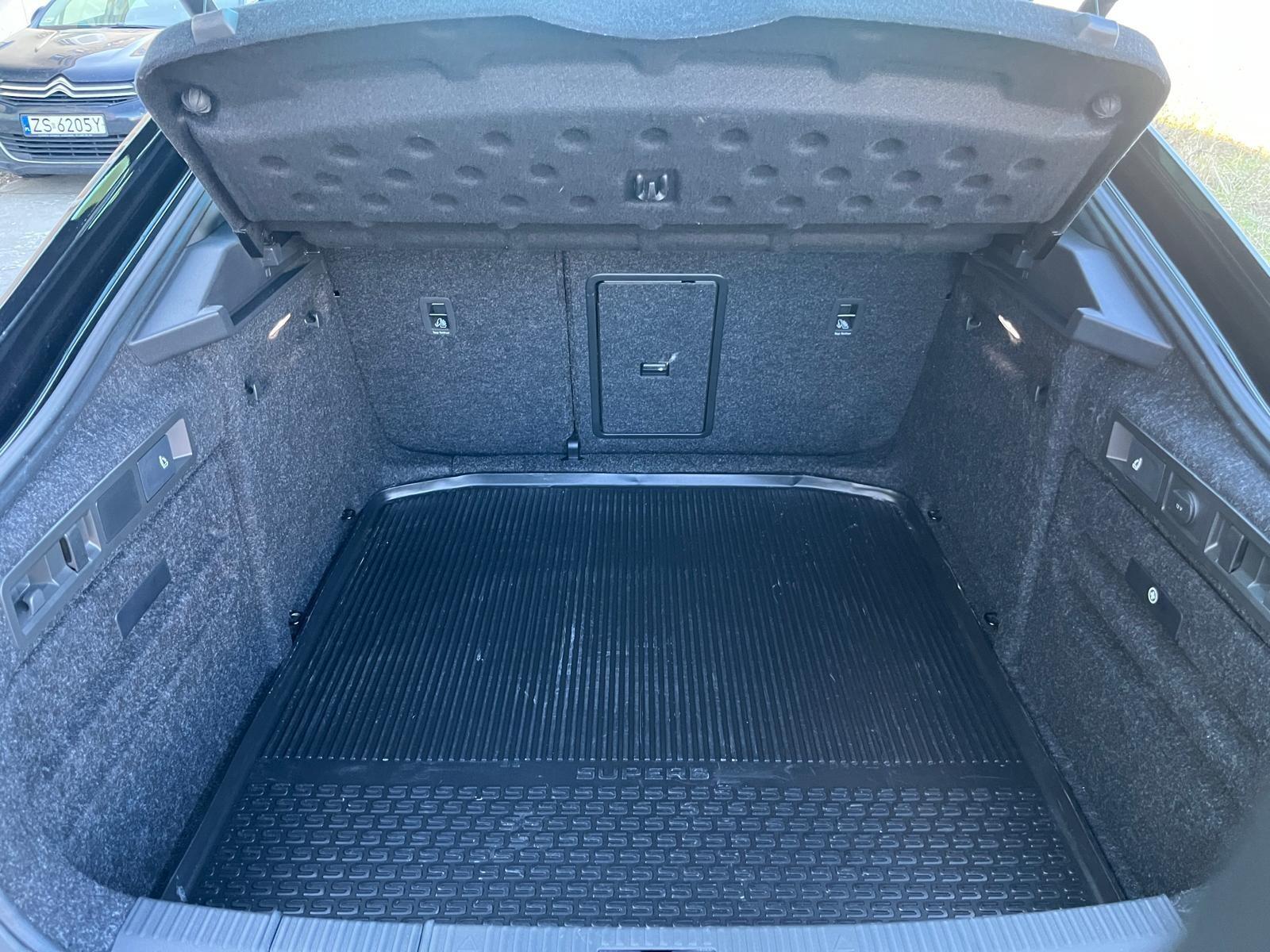 2.0 TDI 200KM Sportline 4x4 DSG |Virtual|Kamera|LEDMatrix|Hak|Salon PL 33