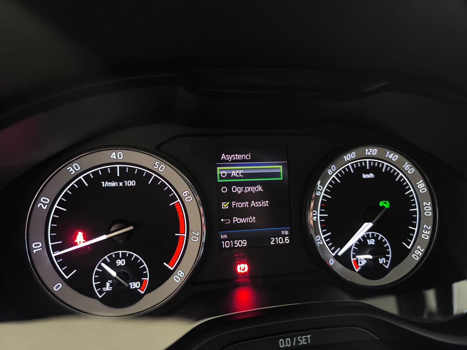 1.5 TSI 150KM DSG | Nawigacja | Kamera | Full LED | Keyless | Tempomat 29