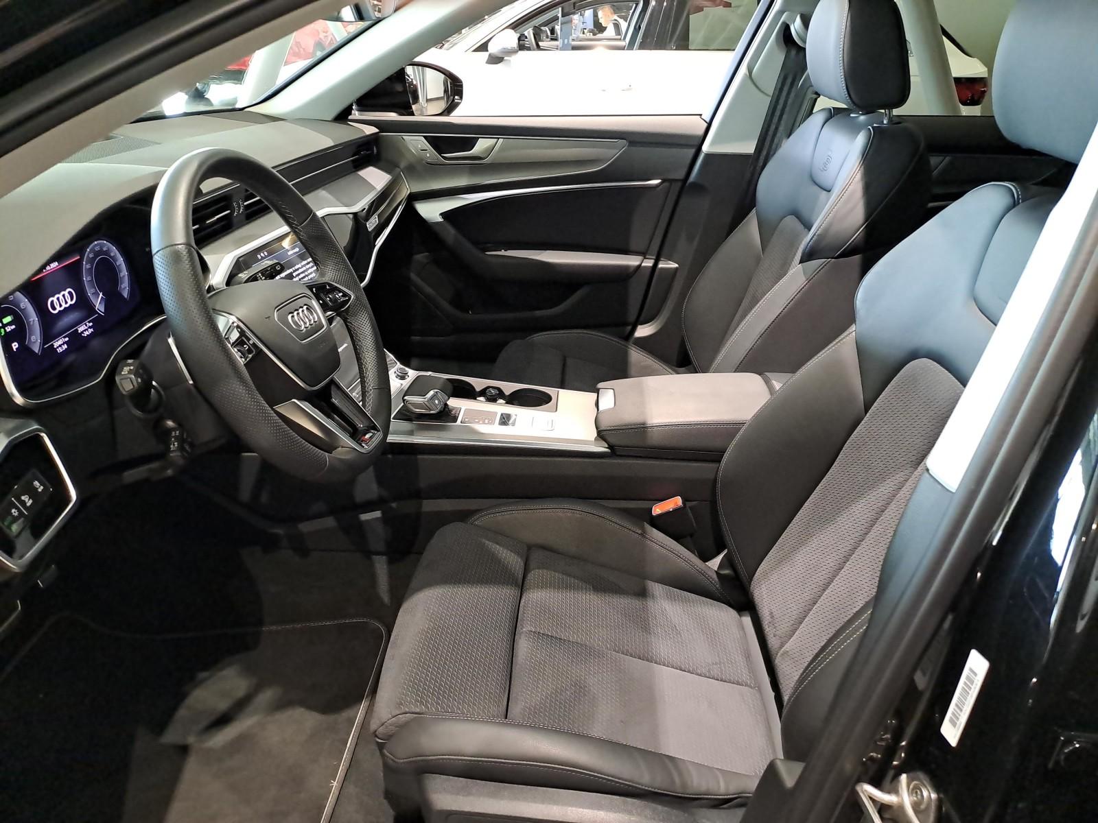 Sport S tronic Quattro 367KM 1984 cm3 Hybryda Plug-In 11