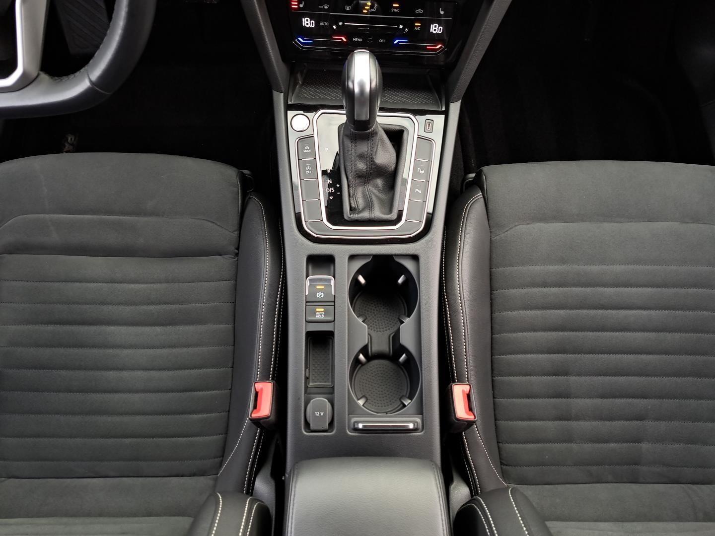 Elegance 1.5TSI 150KM DSG Matrix Kamera Navi Kessy ACC DCC Virtual FV 17