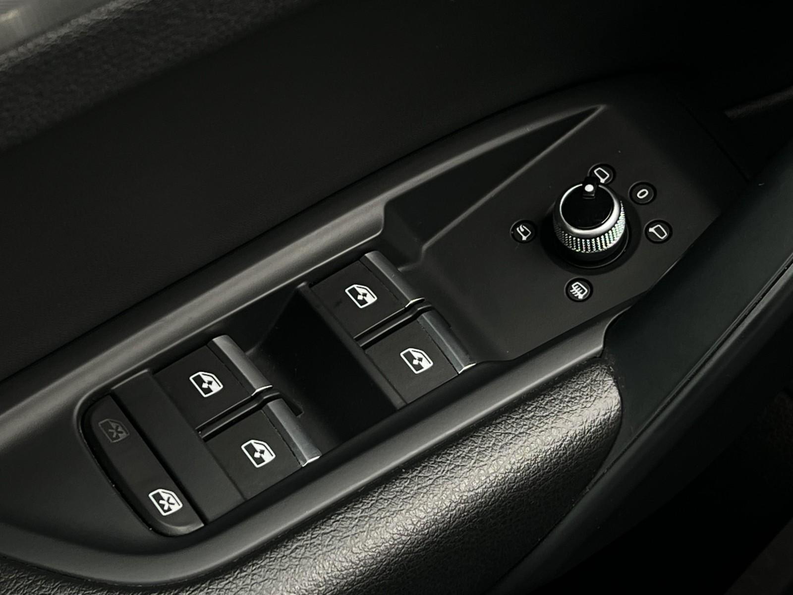 2.0 TDI 204 KM QUATTRO S-Line LED virtual cockpit Kamera Navigacja 35