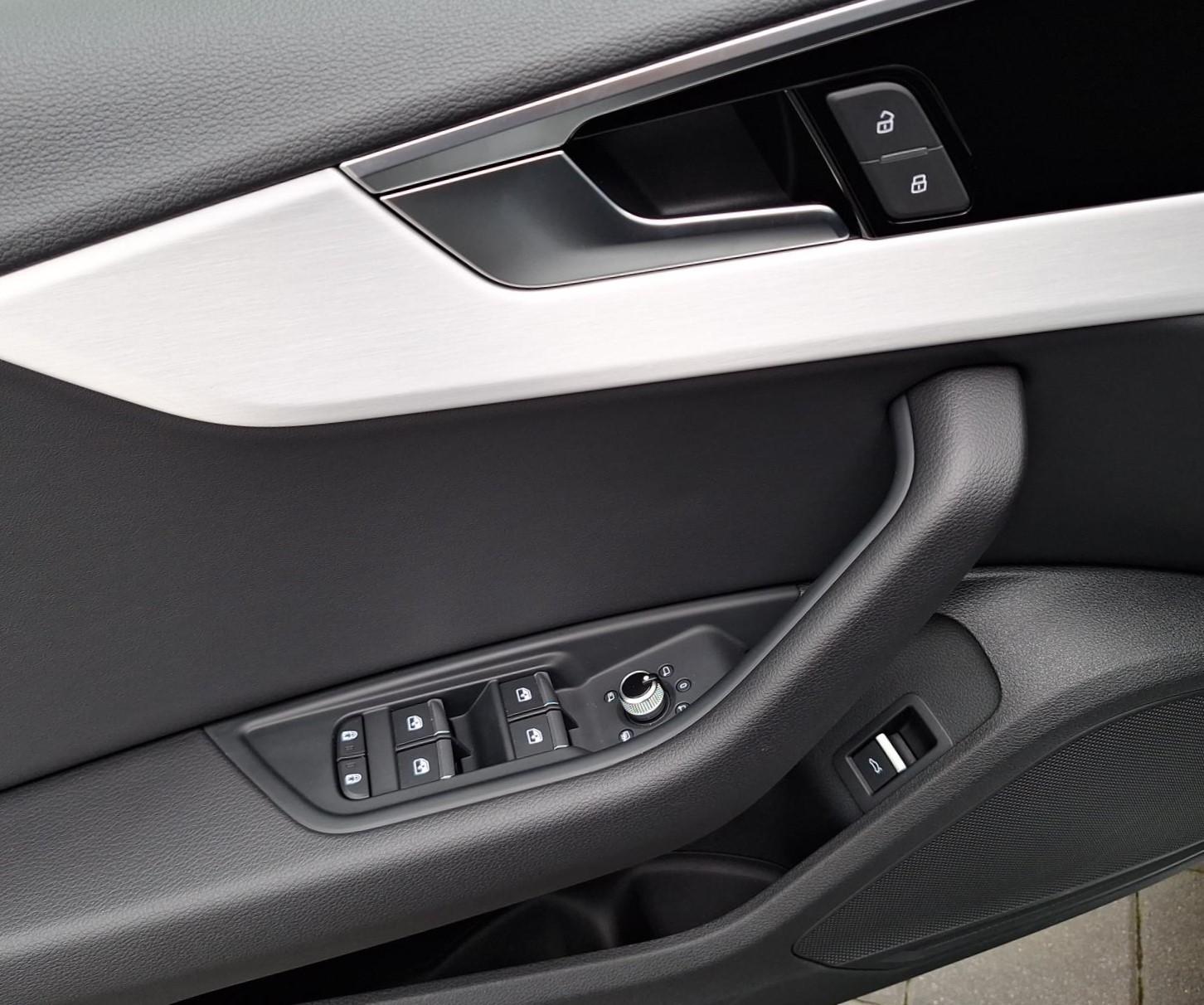 TFSI S line S tronic Ambiente/LEDMatrix-Beam/Hak/Kamera/Smart.Inter 8