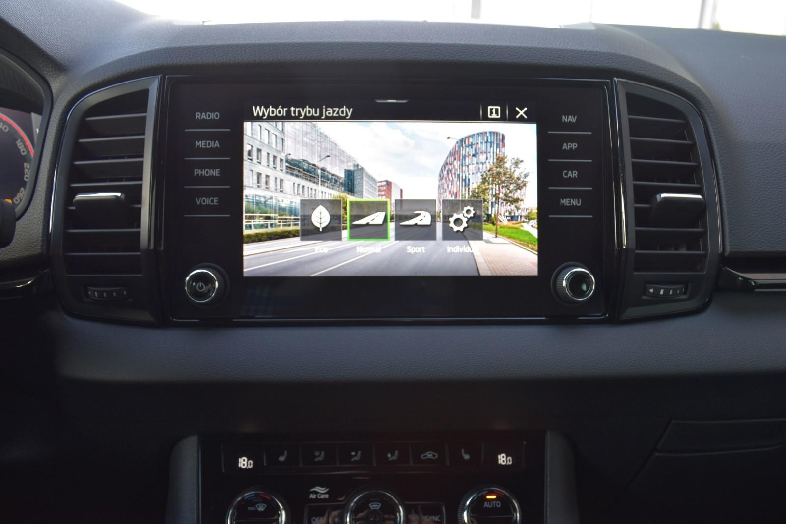 Salon PL 1.5 TSI 150KM Sportline Podgrz.Szyba Fotele Kessy Kamera ACC 18
