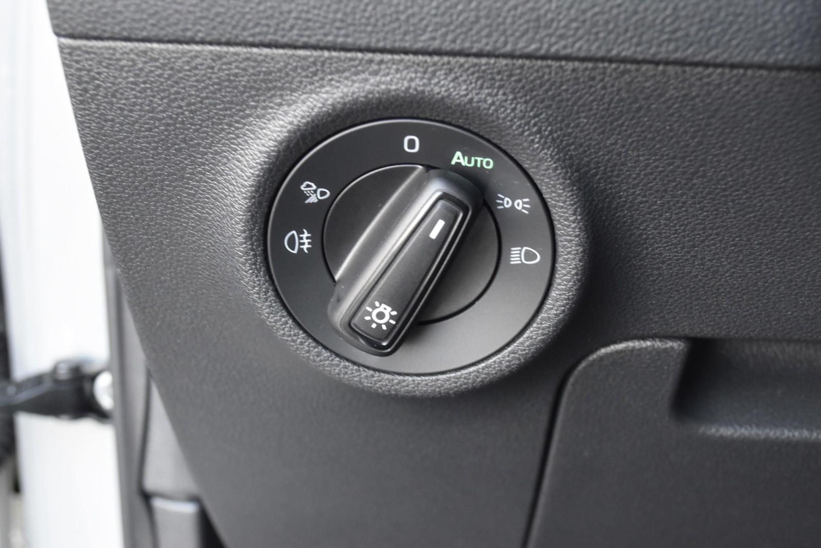 Salon PL 1.5 TSI 150KM Sportline Podgrz.Szyba Fotele Kessy Kamera ACC 23