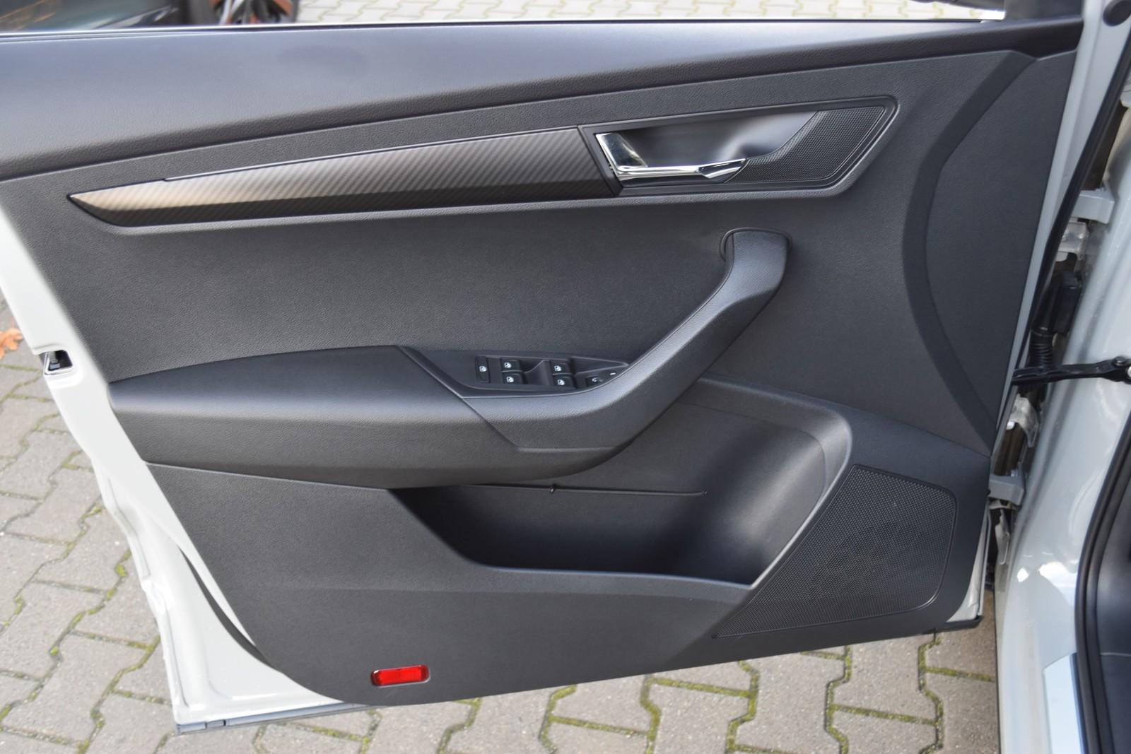 Salon PL 1.5 TSI 150KM Sportline Podgrz.Szyba Fotele Kessy Kamera ACC 22