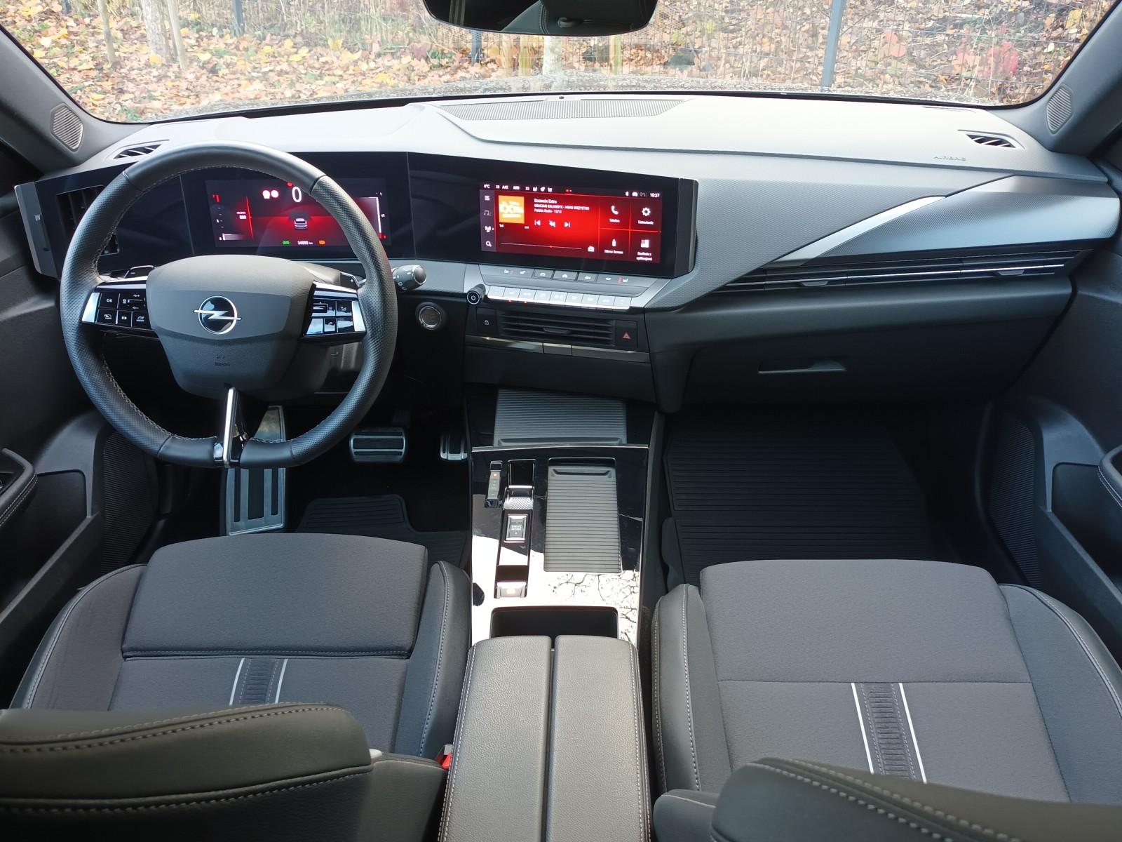 T 130KM GS | AT | LED | Tempomat adaptacyjny | SalonPL | FV23% | I wł. 11
