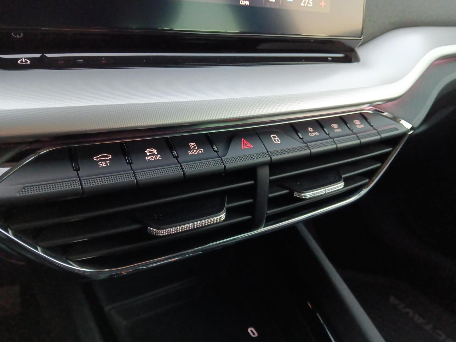 TDI 150KM Style | DSG | Nawigacja | Hak | LED | Martwe pole | FV23% 23