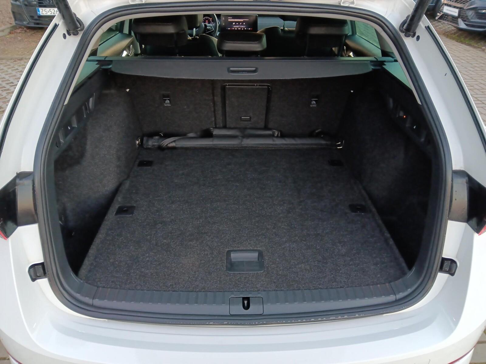 TDI 150KM Style | DSG | Nawigacja | Hak | LED | Martwe pole | FV23% 18