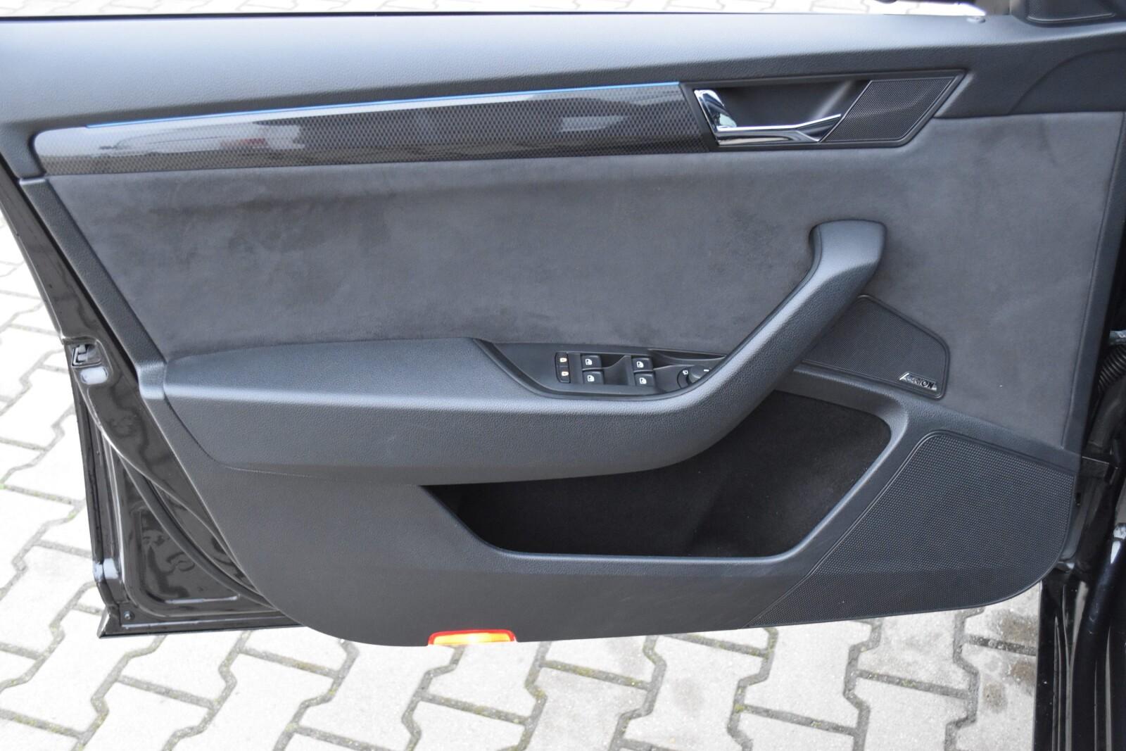 SalonPL 272KM Sportline 4x4 DSG Canton Kessy ACC DCC 19" Navi 22