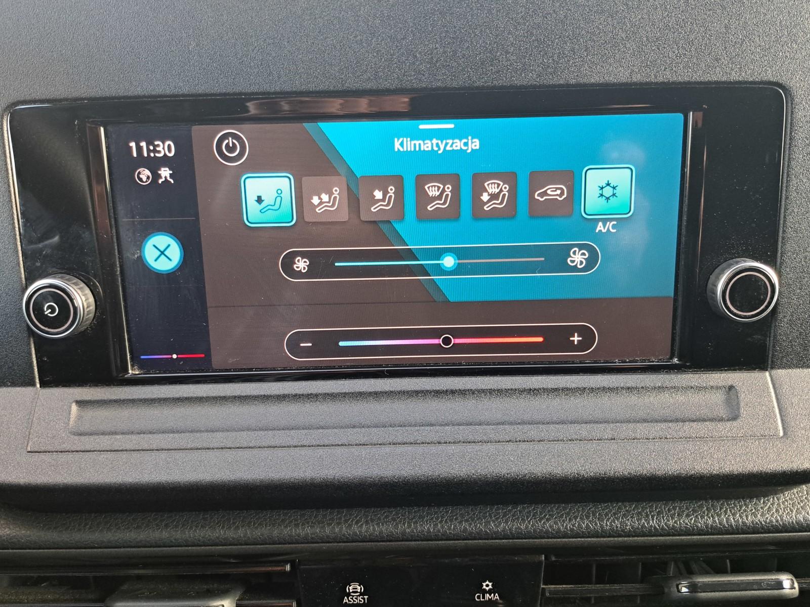 2.0 TDI 102 KM FURGON Start-Stop LED App Salon PL FV23% 17