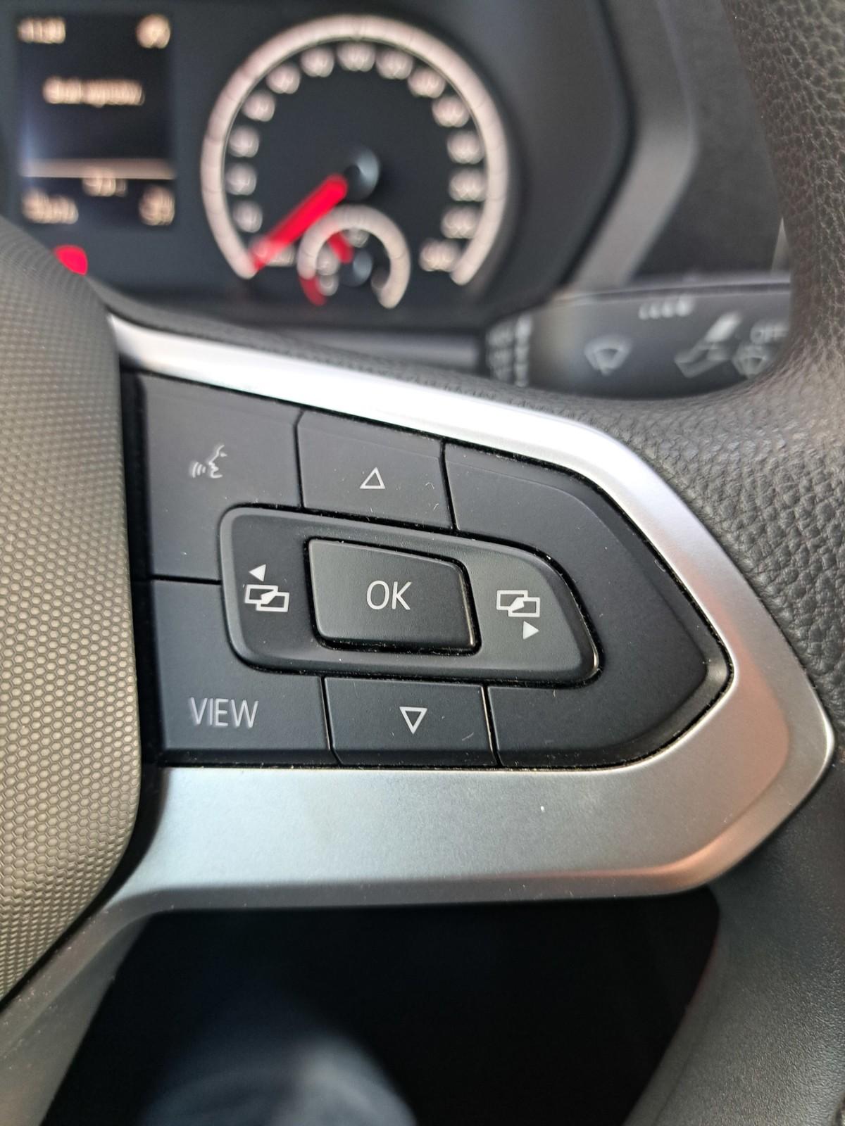 2.0 TDI 102 KM FURGON Start-Stop LED App Salon PL FV23% 21
