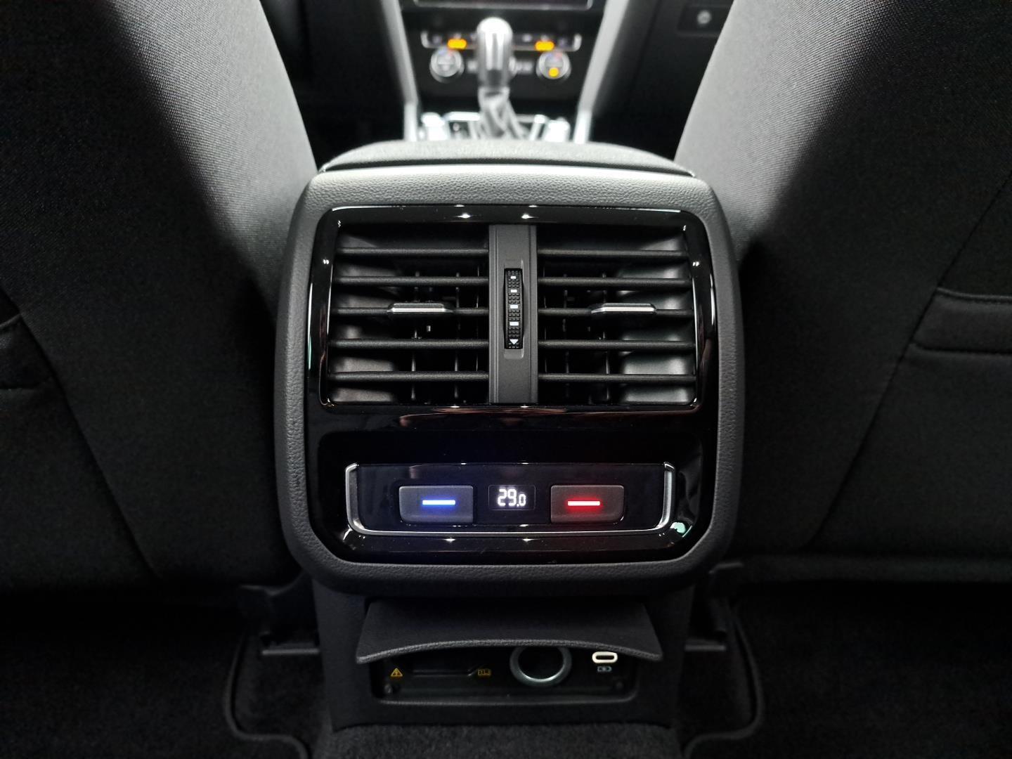 Bussines 2.0TDI 190KM DSG 4Motion Matrix Kamera Hak ACC Czujniki FV23% 16