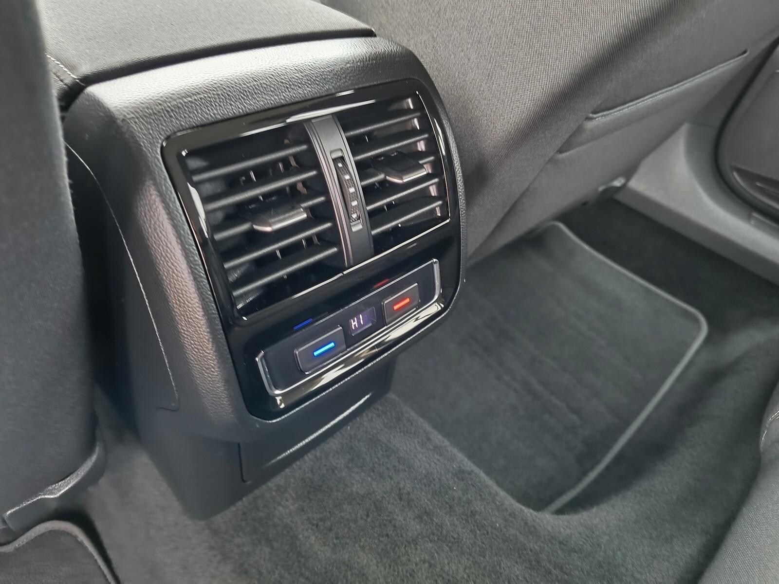 serwis ASO 1.5TSI 150KM bezwypadkowy pakiety App-Connect LED VAT23% 30