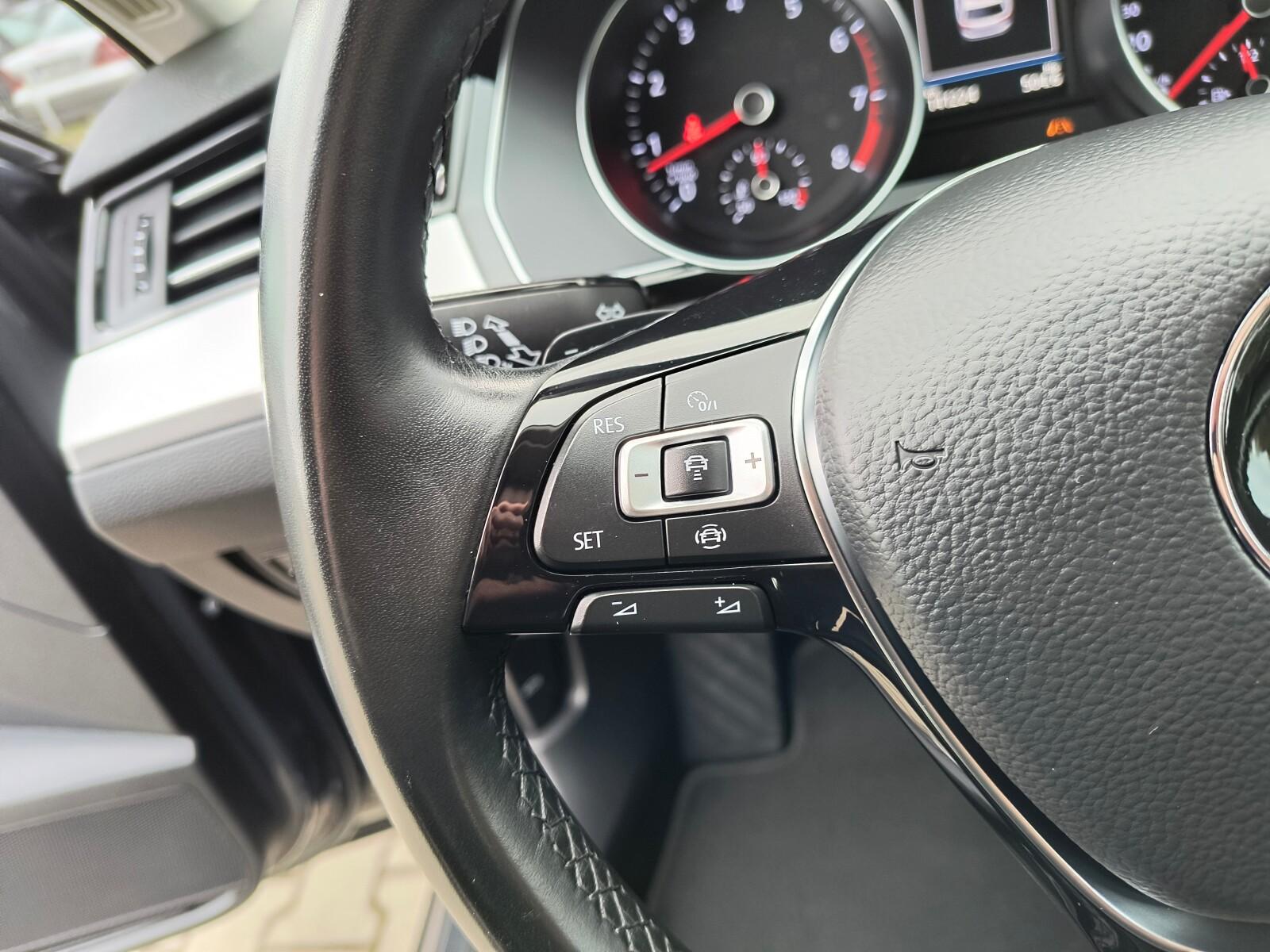 serwis ASO 1.5TSI 150KM bezwypadkowy pakiety App-Connect LED VAT23% 17