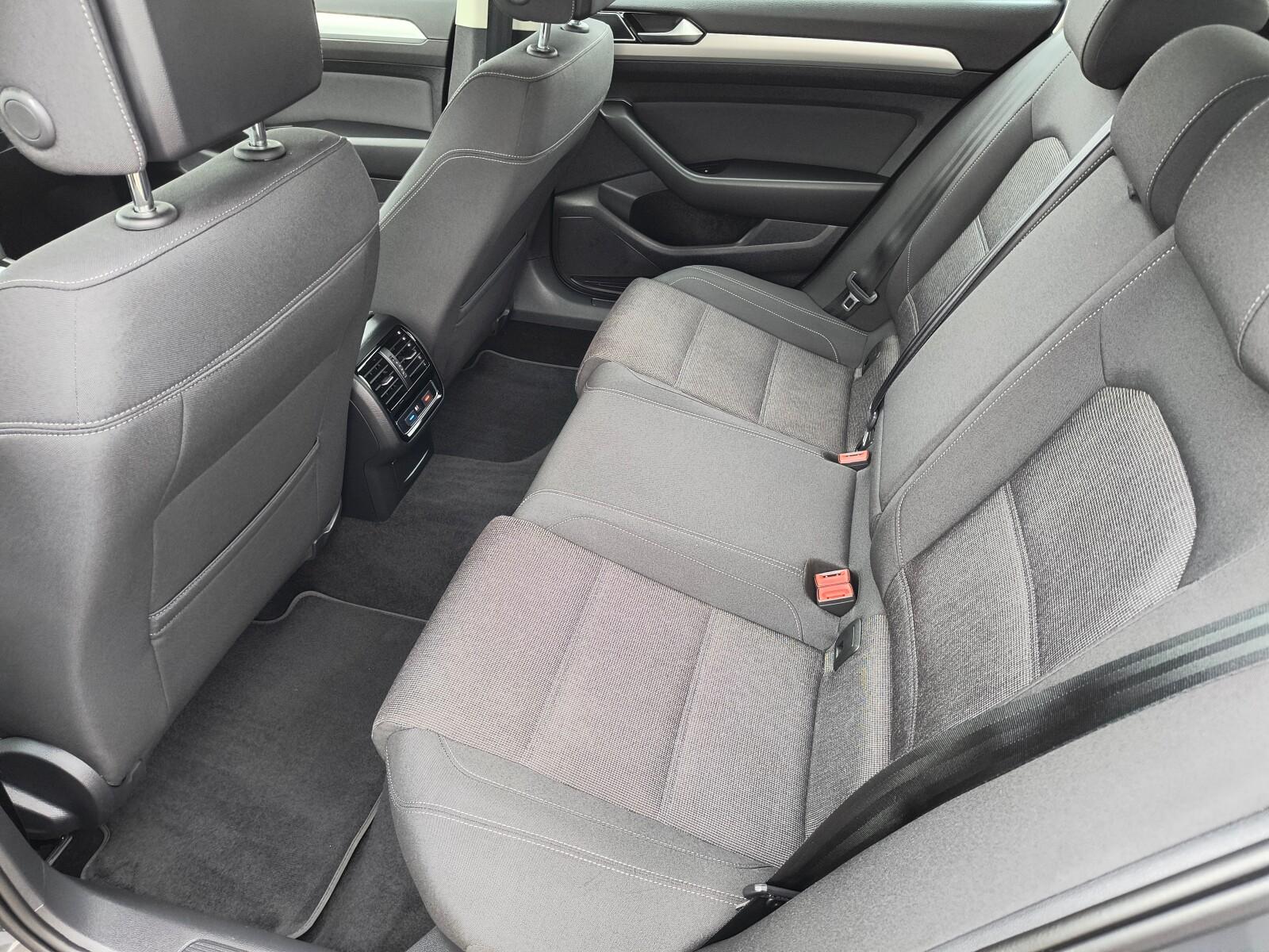 serwis ASO 1.5TSI 150KM bezwypadkowy pakiety App-Connect LED VAT23% 11