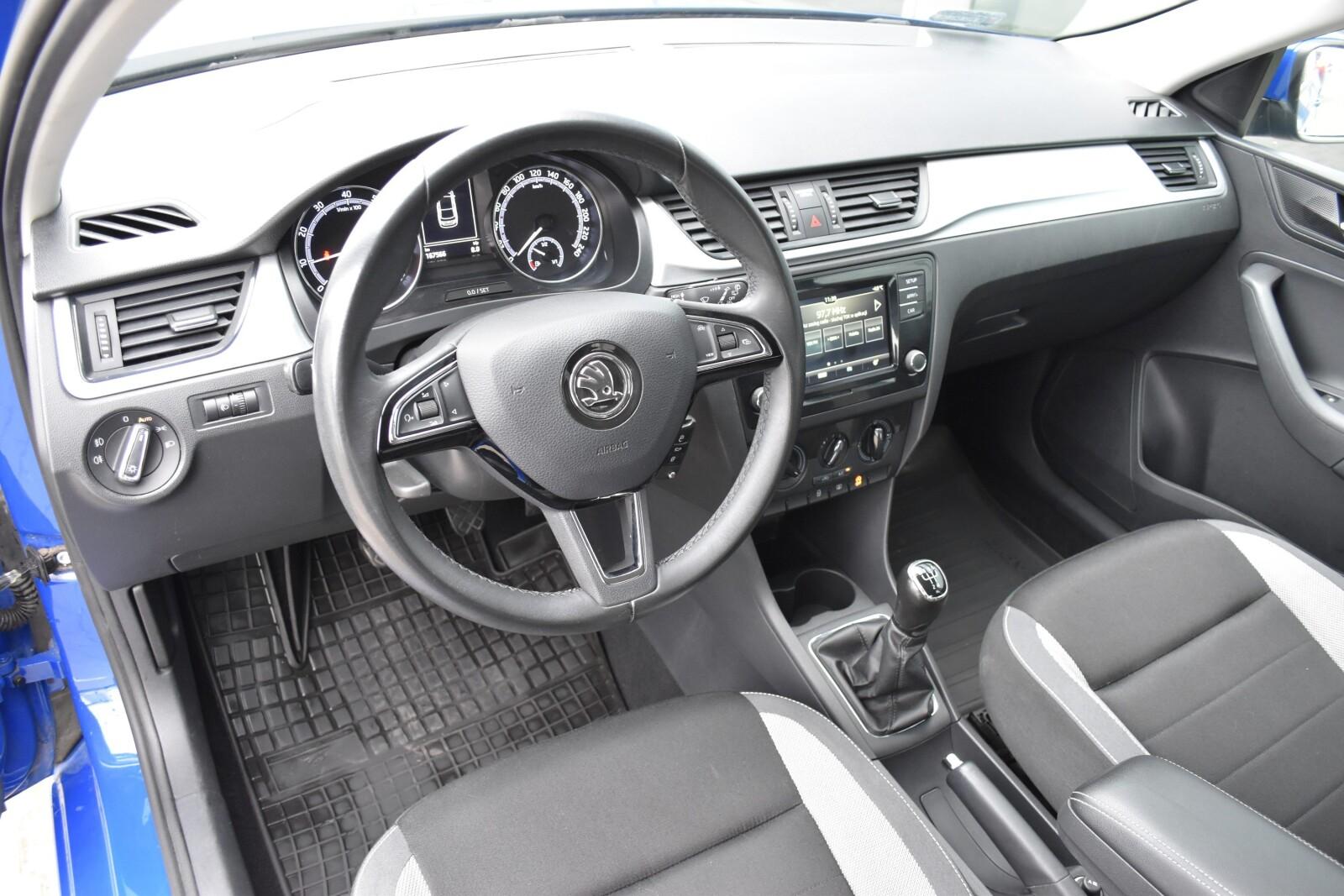 SalonPL 1.0TSI 95KM Ambition Pakiet Audio Limuzyna Czujniki FV23% 9