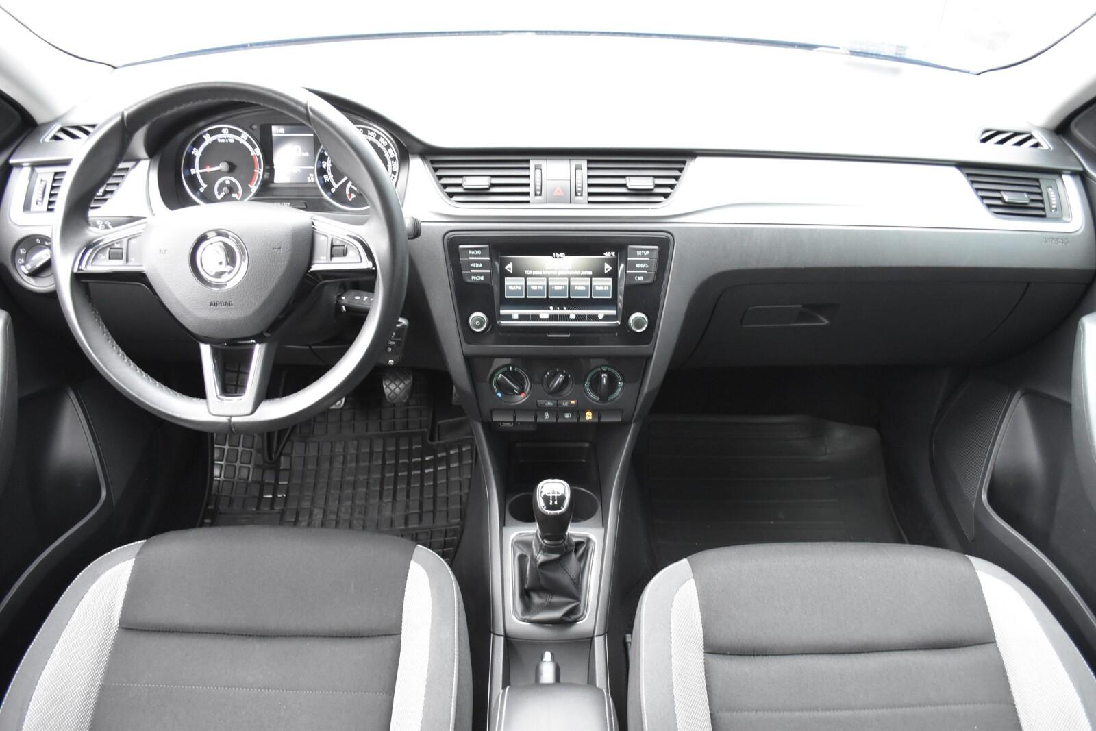 SalonPL 1.0TSI 95KM Ambition Pakiet Audio Limuzyna Czujniki FV23% 11