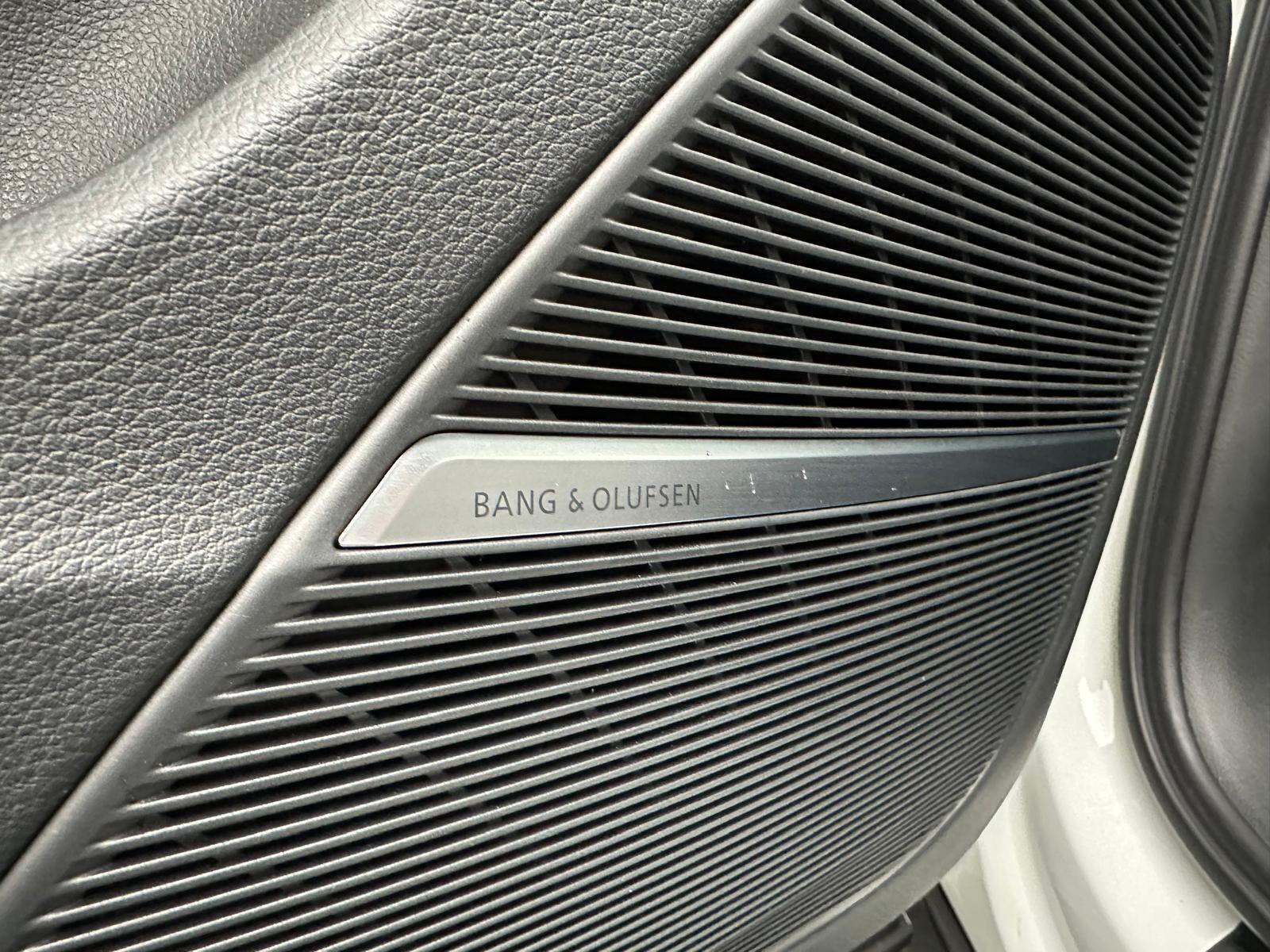 Pneumat, Bang & Olufsen, Kamera cofania, skóra Valcona, Salon PL 10