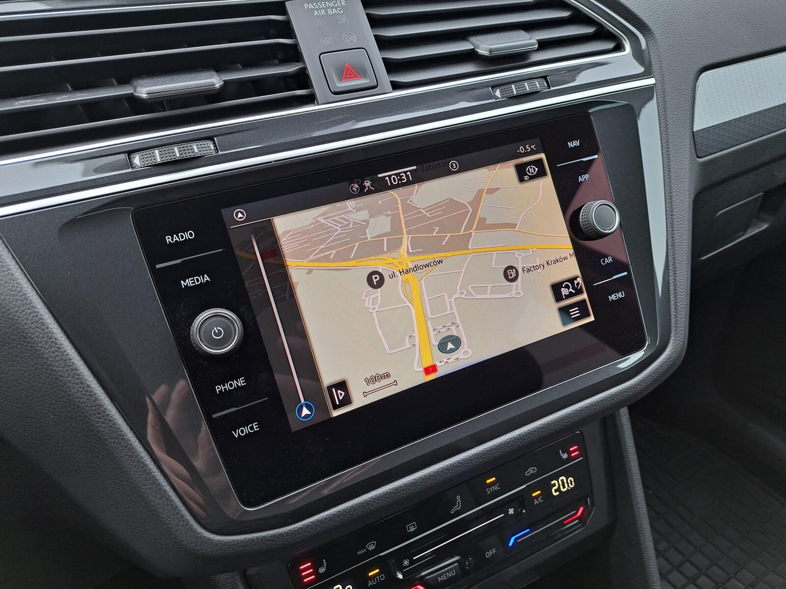 Keyless Lane Assist Nawigacja Reflektory LED App Kamera Gwarancja 17