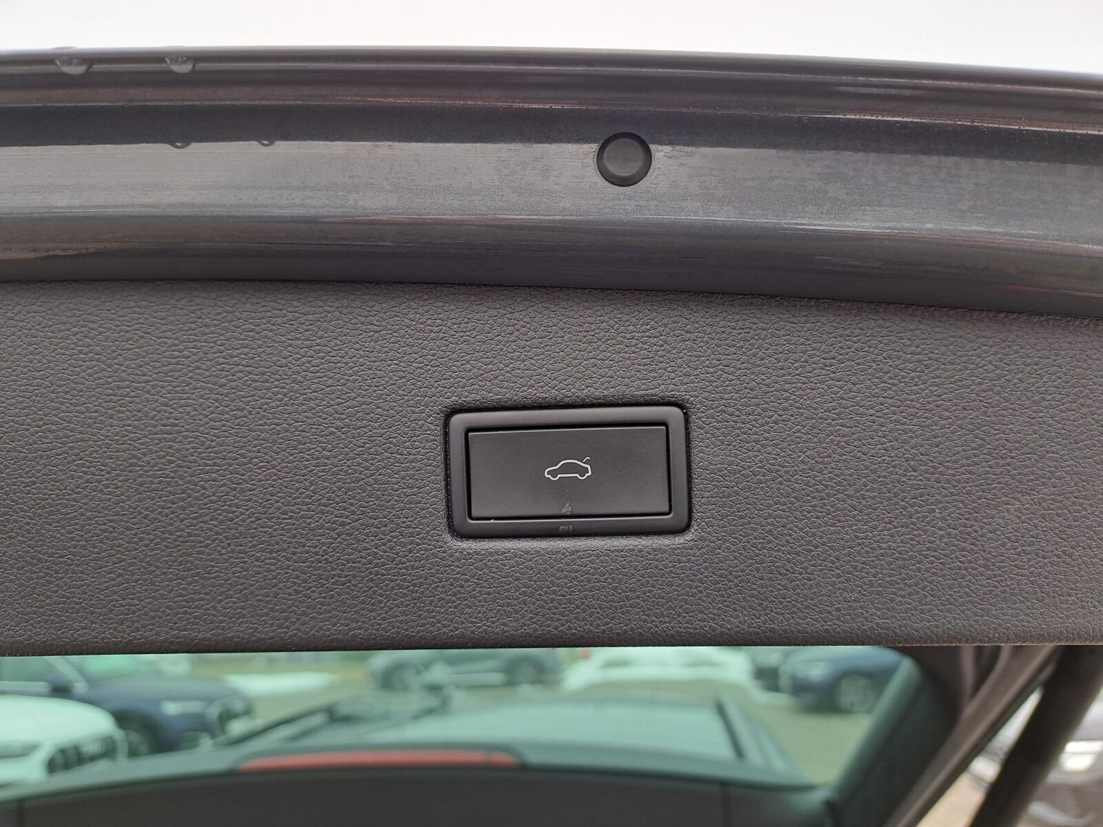 Keyless Lane Assist Nawigacja Reflektory LED App Kamera Gwarancja 27