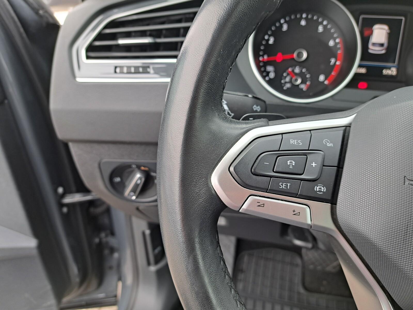 Keyless Lane Assist Nawigacja Reflektory LED App Kamera Gwarancja 11