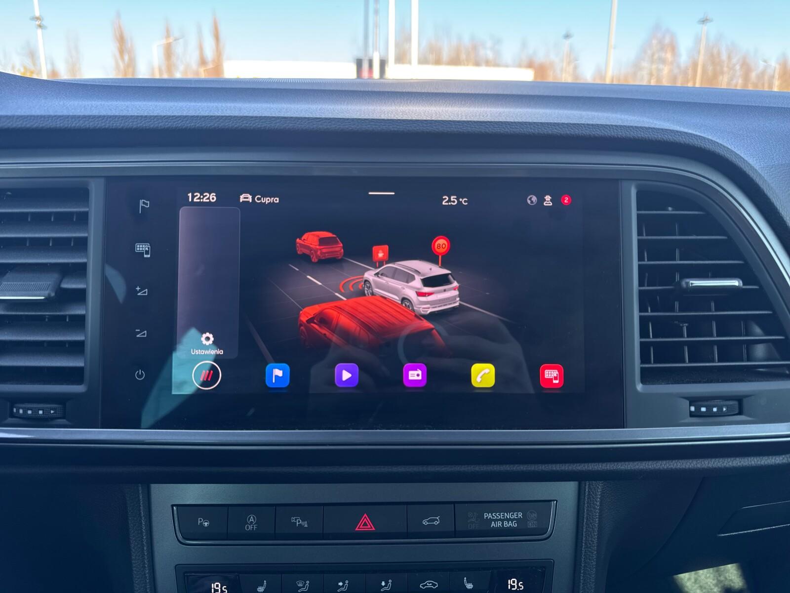 4Drive App Keyless Kamera 360 LED Tempomat Nawigacja 16