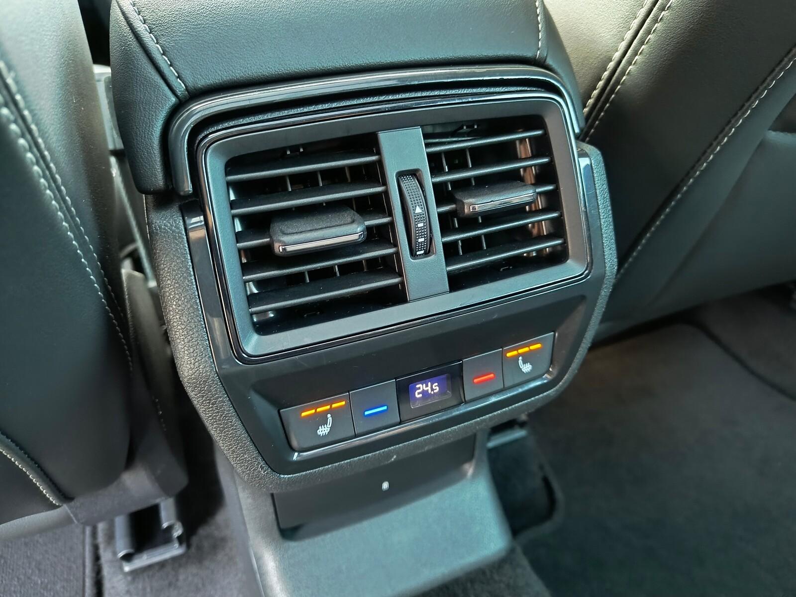 4x4 serwis ASO 2.0TDI 200KM bezwypadkowy pakiety virtual LED VAT23% 28