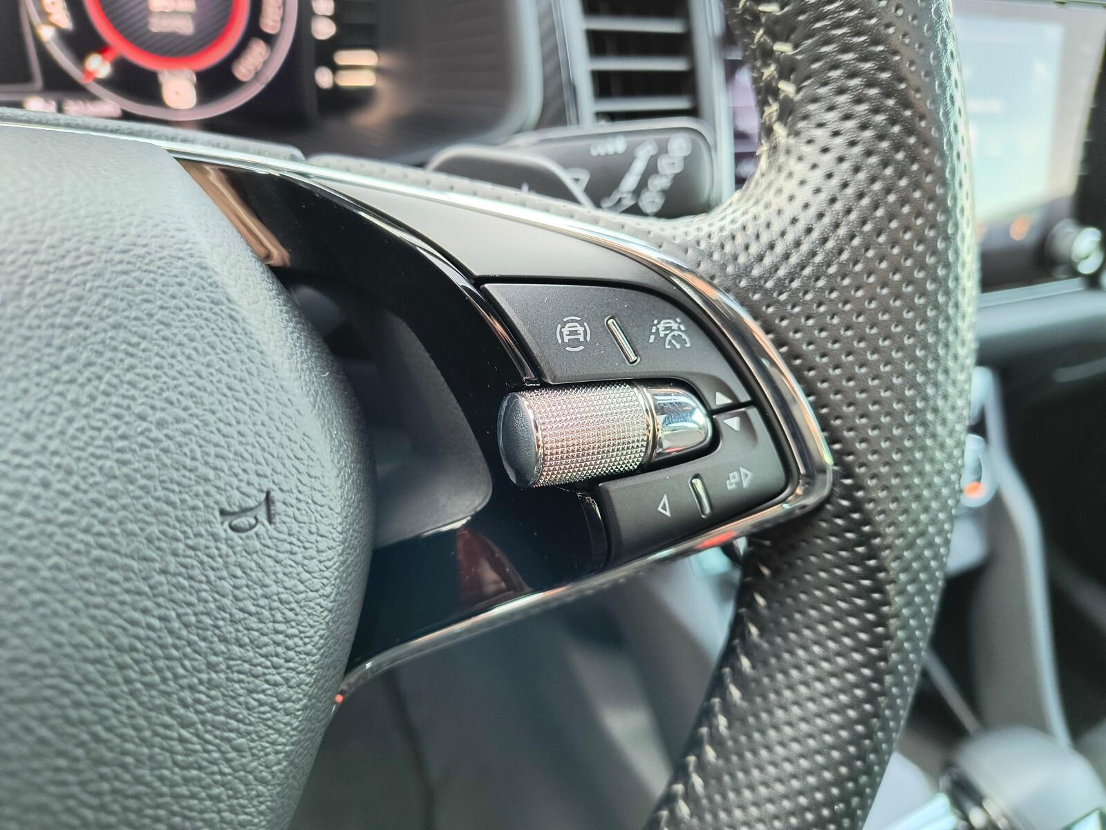 4x4 serwis ASO 2.0TDI 200KM bezwypadkowy pakiety virtual LED VAT23% 18