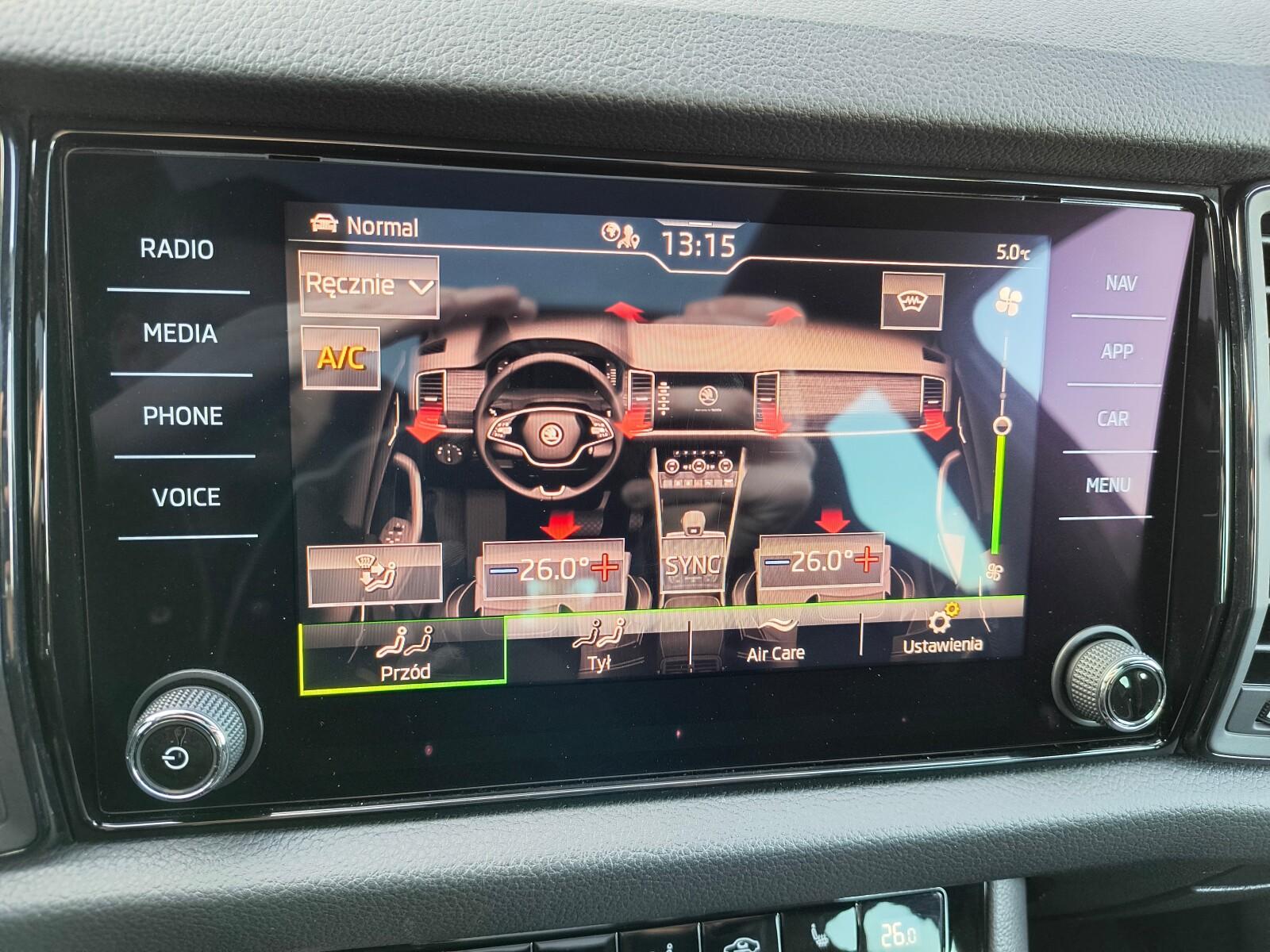 4x4 serwis ASO 2.0TDI 200KM bezwypadkowy pakiety virtual LED VAT23% 38