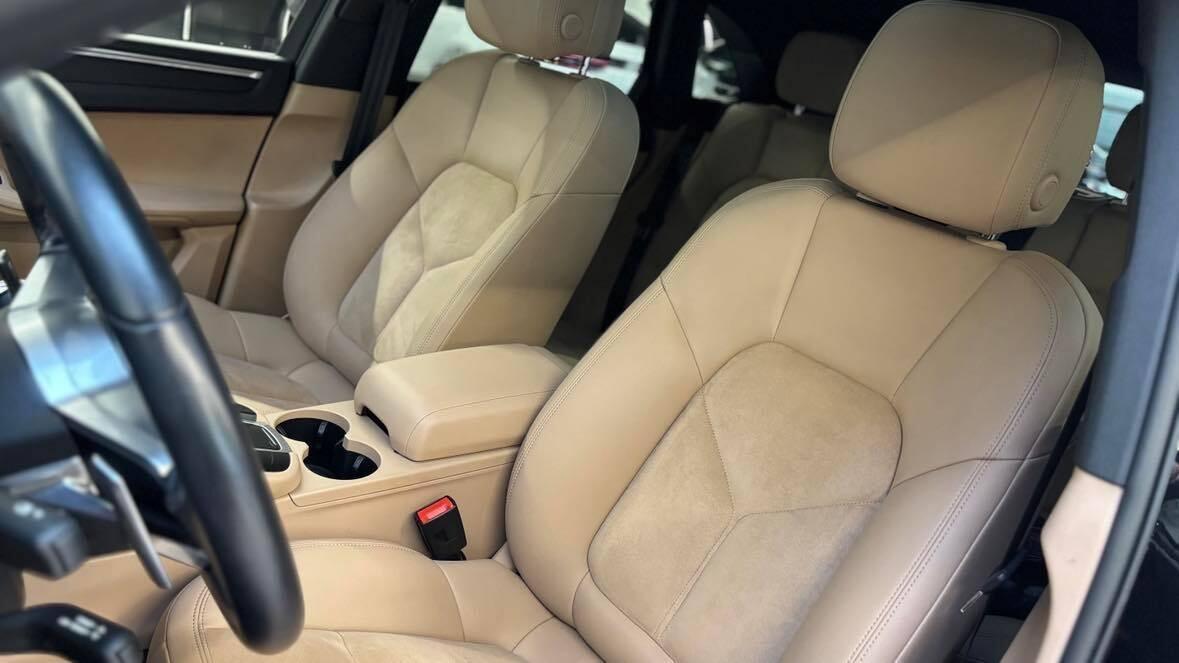 4x4 | LED Porsche | PSM | Panorama | Apple CarPlay |Salon PL|FaVAT23% 11