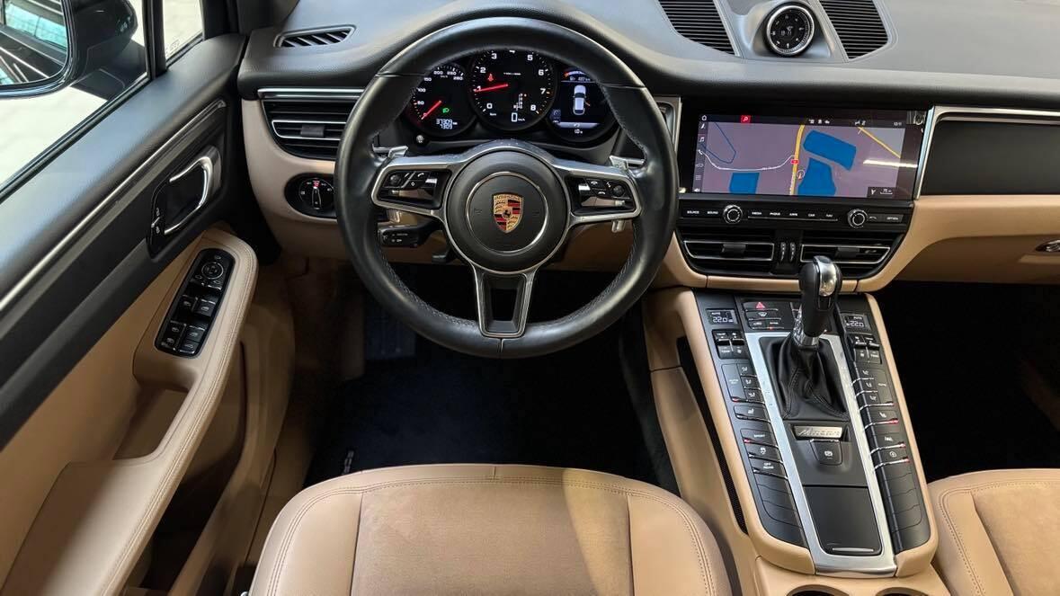 4x4 | LED Porsche | PSM | Panorama | Apple CarPlay |Salon PL|FaVAT23% 14