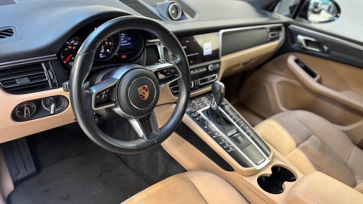 4x4 | LED Porsche | PSM | Panorama | Apple CarPlay |Salon PL|FaVAT23% 8
