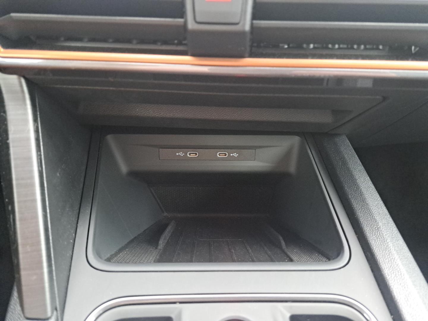Cupra Leon Sportstourer ST 190KM 20