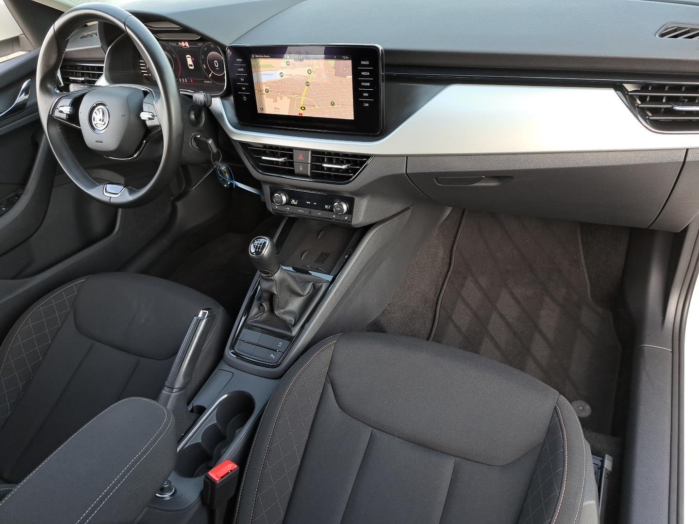 1.0TSI 115KM Ambition Drive Virtual Podgrzew.Fot LED Alu16' Bezwypadek 9