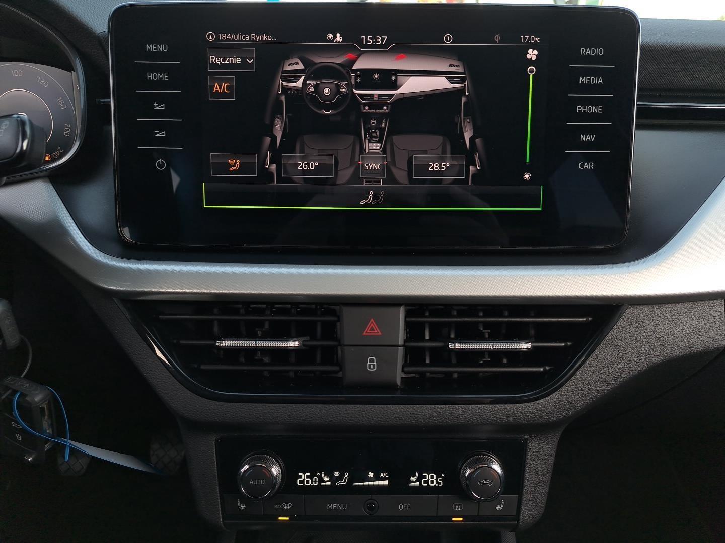 1.0TSI 115KM Ambition Drive Virtual Podgrzew.Fot LED Alu16' Bezwypadek 22