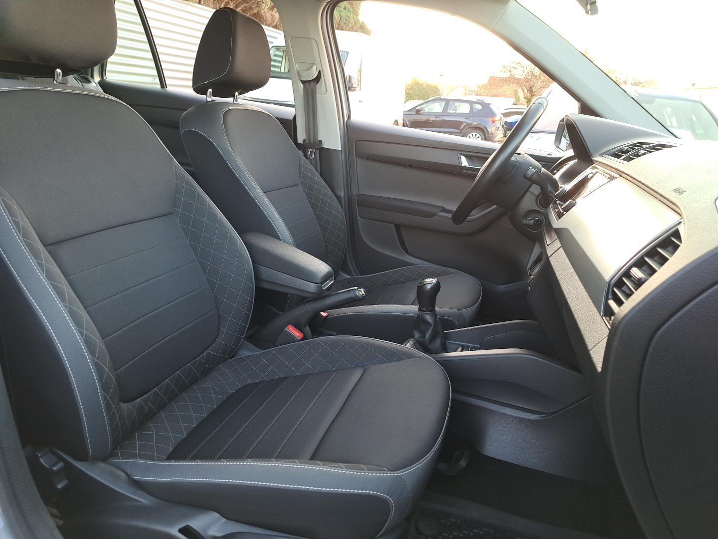 Kombi SalonPL 1.0TSI 95KM Ambition Kamera SmartLink+ LED ASO FV23% 11