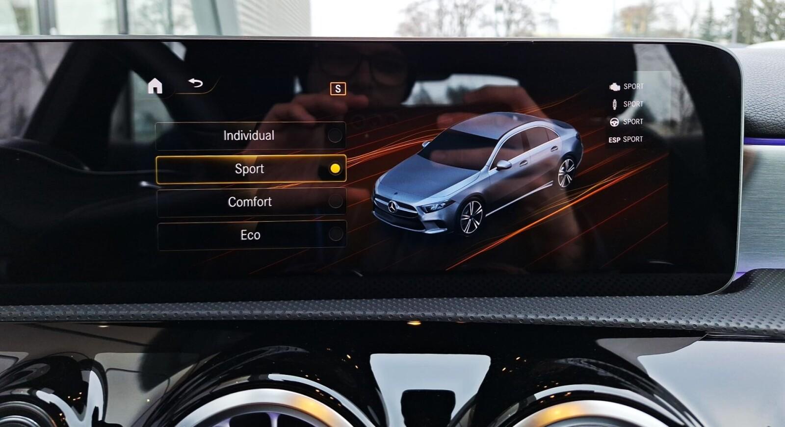 A220 4-Matic 7G-DCT 190KM Ambient/Head-Up/Keyless/Kamera360/CarPlay 16