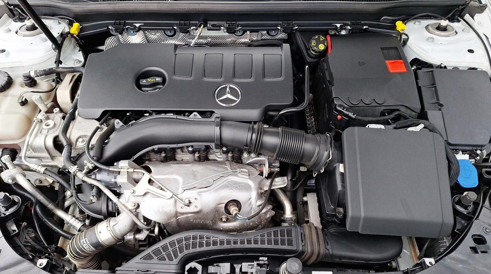 A220 4-Matic 7G-DCT 190KM Ambient/Head-Up/Keyless/Kamera360/CarPlay 28