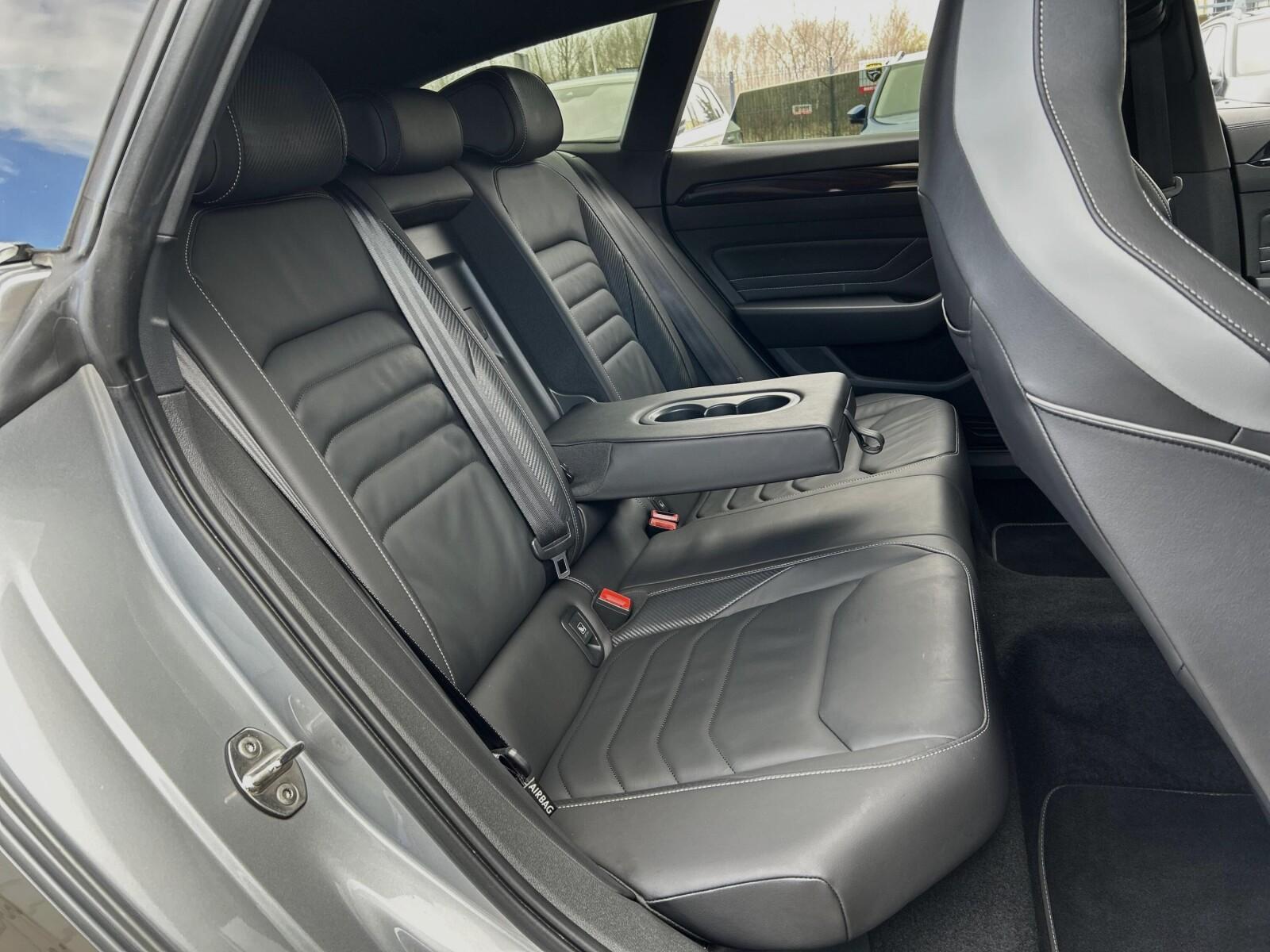 2.0TSI 280KM R-Line 4Motion Hak Webasto Panorama SerwisASO FV23 11