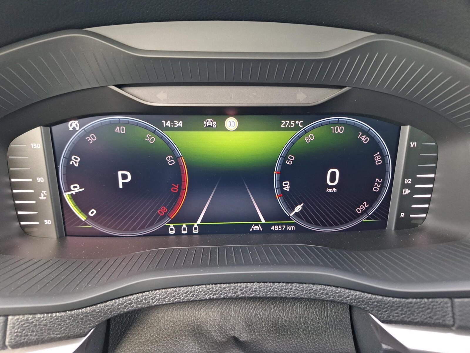 Selection 1,5 TSI 150KM DSG, Salon Polska 17