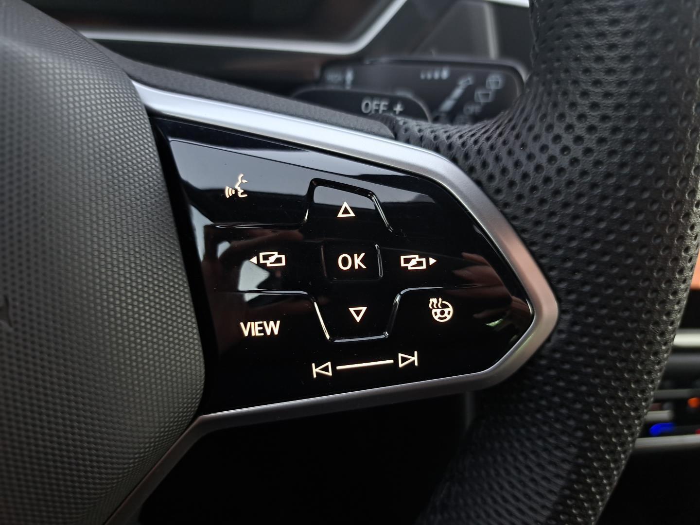 2.0TDI 200KM R-Line 4Motion DSG Matrix ACC DCC Hak Asystenci FV23% 19