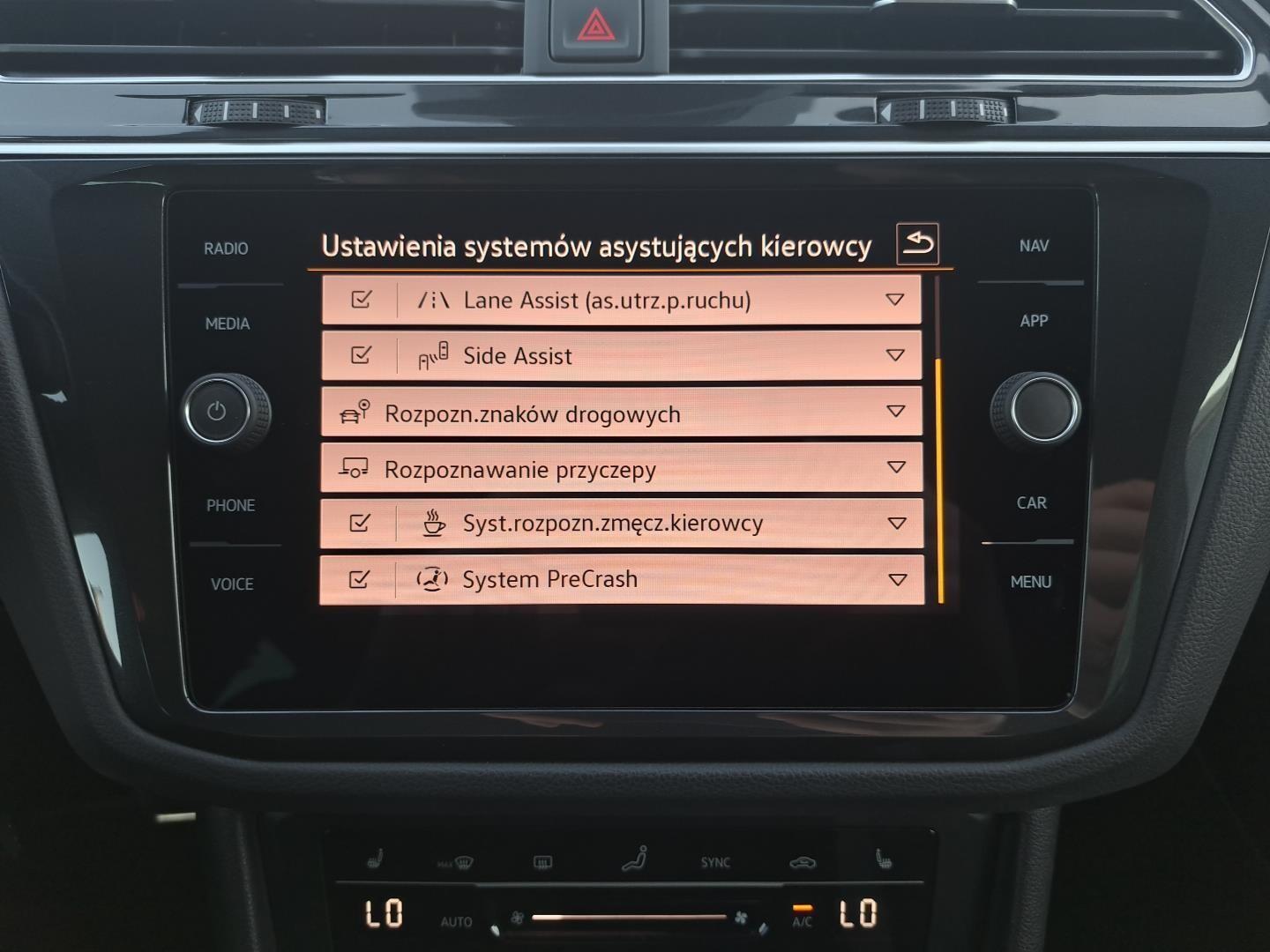 2.0TDI 200KM R-Line 4Motion DSG Matrix ACC DCC Hak Asystenci FV23% 26