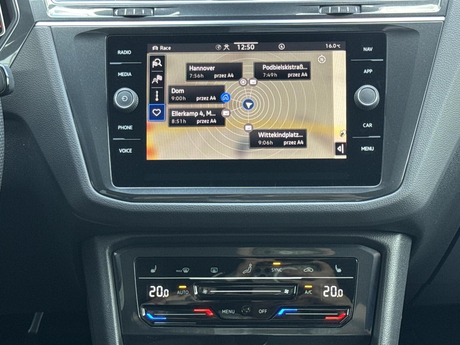 Nawigacja DCC Tempomat Reflektory LED Matrix App Cyfrowe zegary 23